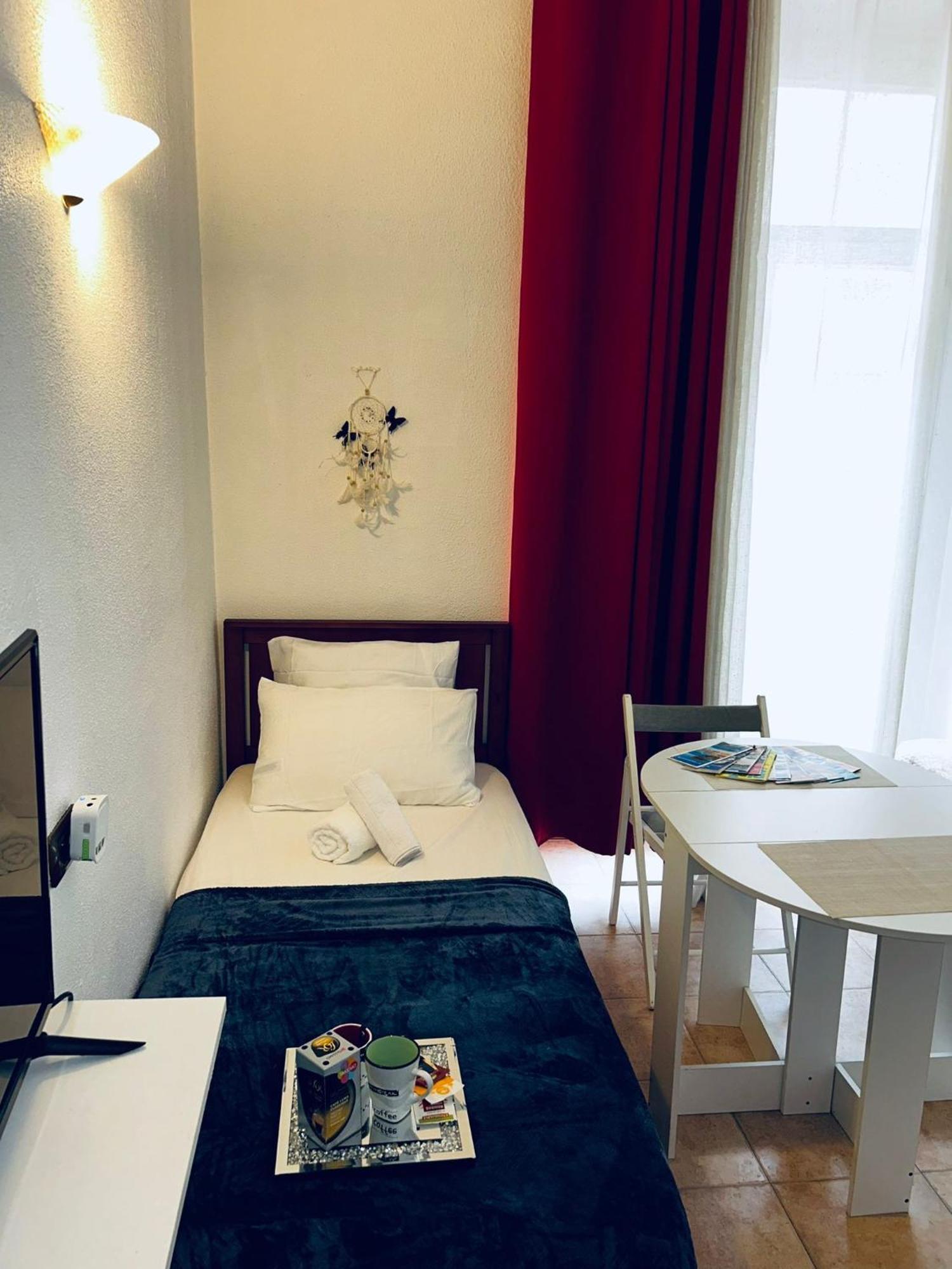 Lovely Studio Air Conditonned City Center Ницца Экстерьер фото